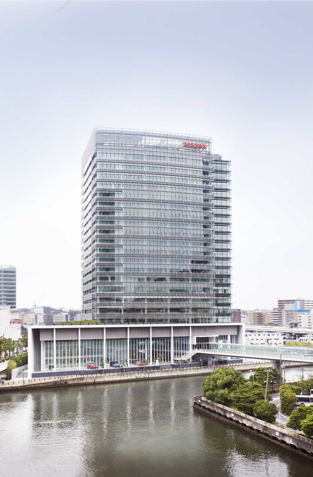 トヨタvs日産 社員満足度が高いのはどっち!?
