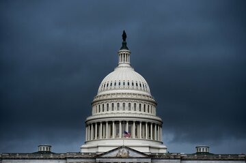 AI暴走リスクと中国競合の脅威、米政府に強まる警戒感