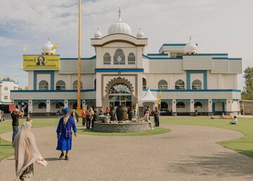 トランプ氏に拒絶された加首相、世界各国で新たな友人求める