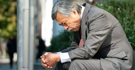 40歳になったら絶対直して！「老後に不幸になる人」の残念すぎるクセとは？