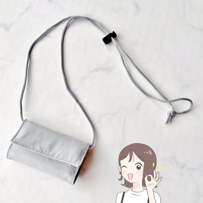 スムーズに支払いできて感動…!3COINSの“小銭がすっきり収納できるミニ財布”手ぶらで持ち歩けて楽ちんです!「軽くて使いやすい」「身軽に行動できます」