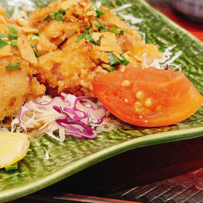 「まじウマッ」「ご飯が進みまくり」大戸屋の“わんぱく定食”ガッツリ感がたまらない!「なかなかパンチが効いてます」《実食レビュー》