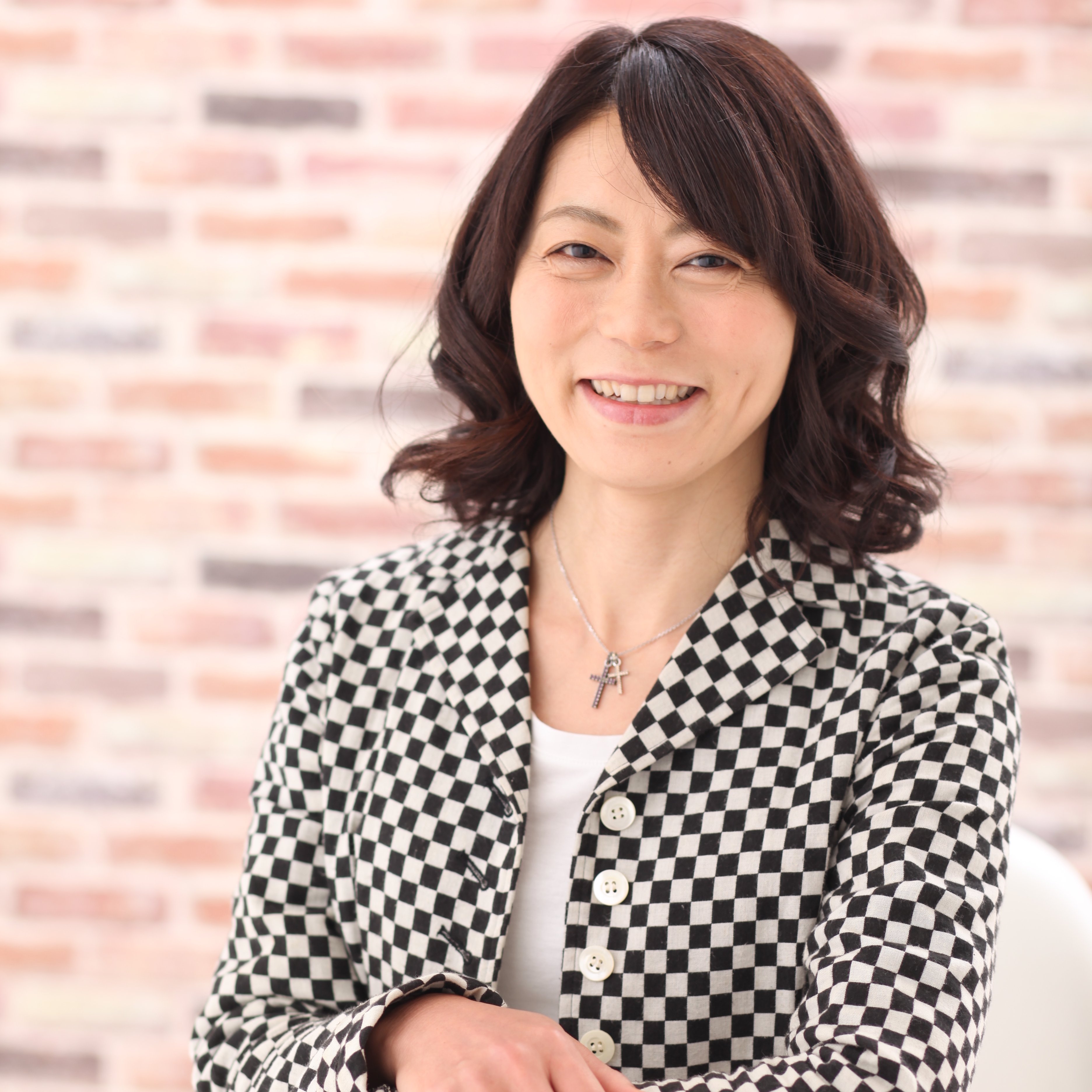 八木陽子