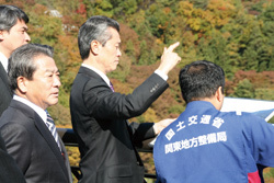 11年秋に着工決定は必至<br />「八ッ場」建設中止の腰砕け