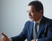 Ａ.Ｔ.カーニー 日本代表　岸田雅裕　「居心地の悪さ」を取り込む（上）