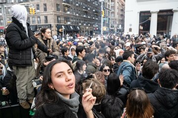 米20代、電子たばこから「紙巻き」に乗り換える訳