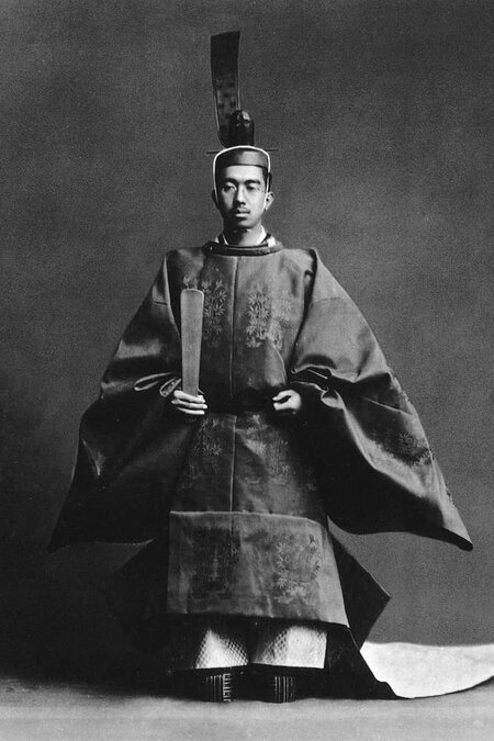 即位の礼での昭和天皇