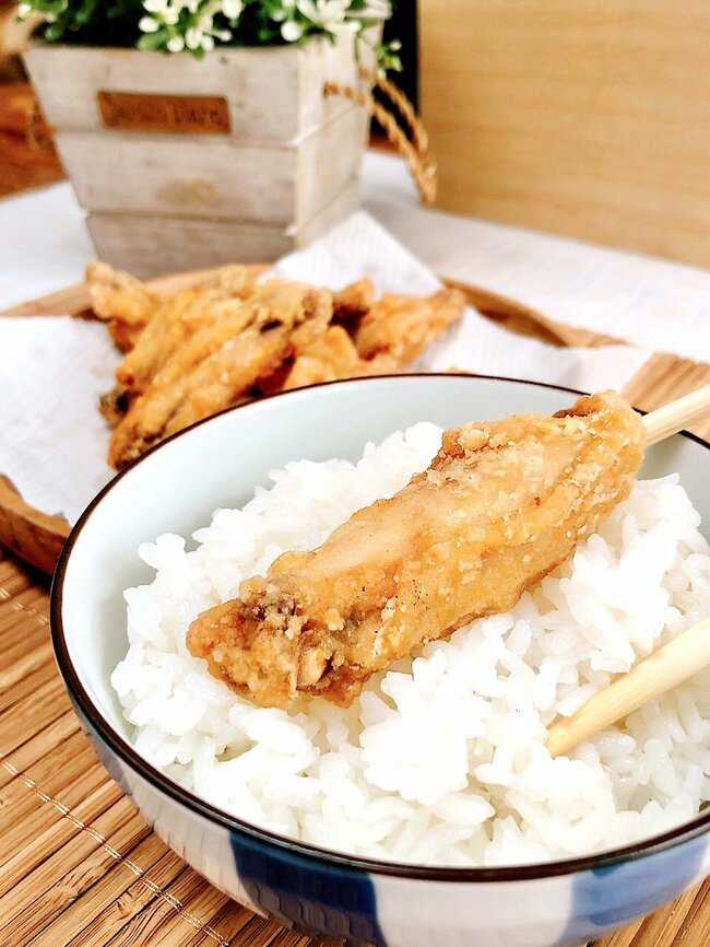 「まじで全人類食べてほしい」ほっともっとの“知る人ぞ知るメニュー”ひとくちでリピを確信したわ…!「ダントツトップだと思います」「何が入ってるんや…」