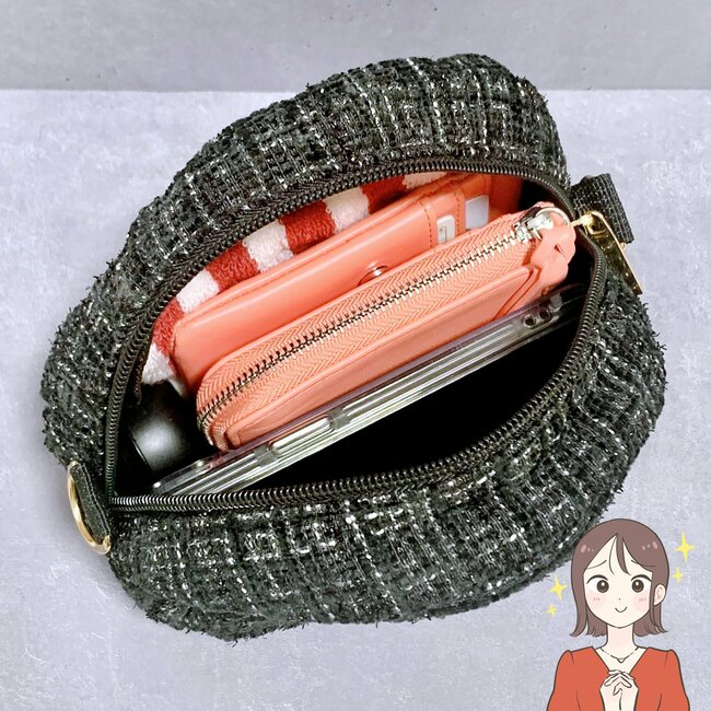 お薬手帳と処方薬がまるっと入った！ダイソーの「おしゃれミニポーチ」通院セットもまとめて収納できて優秀！《購入レビュー》