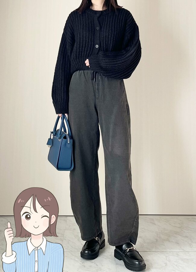 「気に入って2色買いました」GUの“デニムみたいなスウェット”がオシャレなのに楽ちんすぎる!「ダル着っぽくならない」「楽なのでヘビロテしてます!」