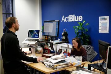 【社説】最も金のかかる米選挙、民主から文句なし