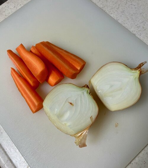 【自宅で簡単料理】夏バテ防止に！野菜を添えた「ローストポーク」の栄養満点レシピ