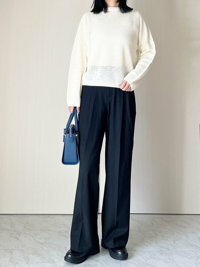 すぽっと着るだけでカワイイ！ユニクロの「ふんわりトップス」どこから見てもシルエットがきれい！