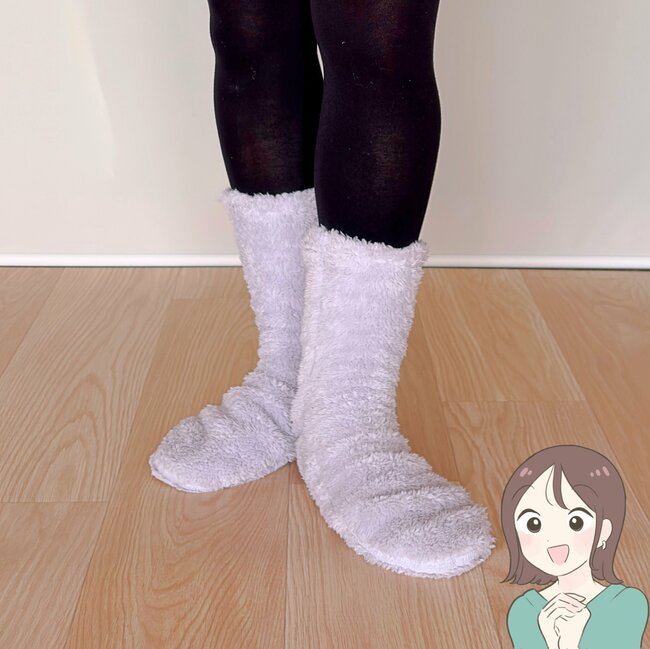 「冬場にスリッパいらないかも」無印良品の“履く毛布”が冷え性の味方すぎる！「床の冷たさを感じない」「毎年、家族分購入」