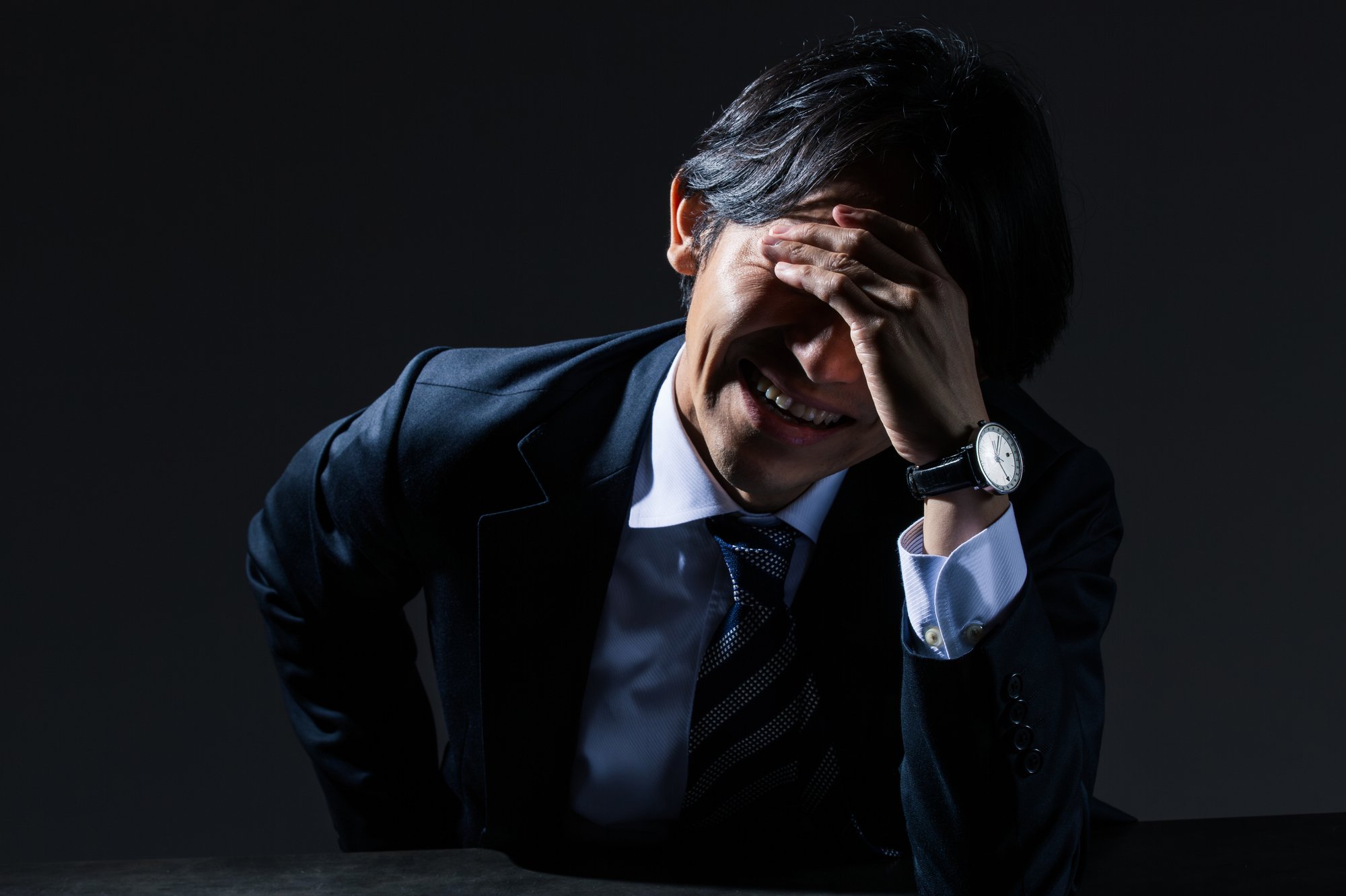 ヒラ社員へ降格、20年以上も左遷…『半沢直樹』みたいにはいかない「内部告発者」の救われない現実
