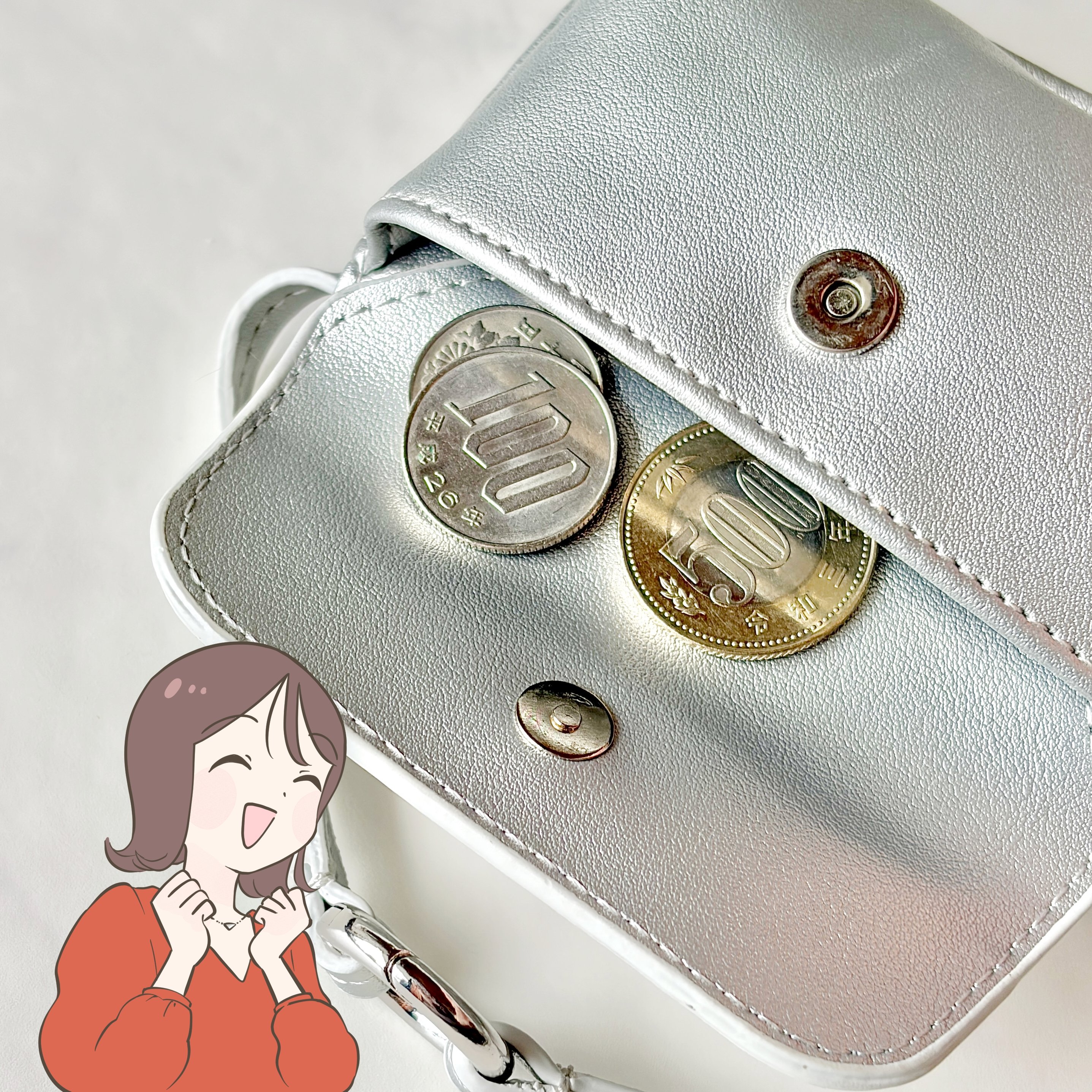 カードや診察券が30枚入った!しまむらの「お財布がいらないミニショルダー」お金やカード、カギをまとめて収納できて天才!