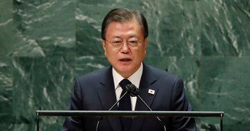 韓国・文政権を「日本がついに無視」、対日政策で迷走の1年を振り返る