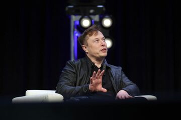 マスク氏、18年のSECとの和解破棄求める