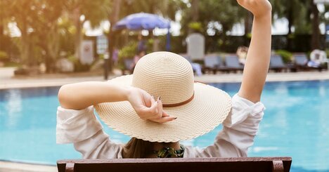 サッカー優勝→明日は祝日！役所のミスは当然「まあいっか」の国に住めば日本の生きづらさ解消