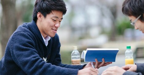 「be動詞も知らない男」が32歳から英語を学んでグラミー受賞！繰り返し解いた「青色の問題集」とは？