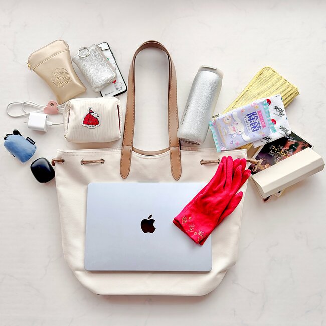 「衝動買いしました」「可愛くてオシャレ」無印良品の“大容量トートバッグ”ポケットたくさんで使いやすい！「丈夫なところがオススメ」