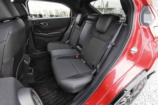 ホンダ・ヴェゼルRS、スポーツモデルが新登場！ベースモデルとの違いは？【試乗記】