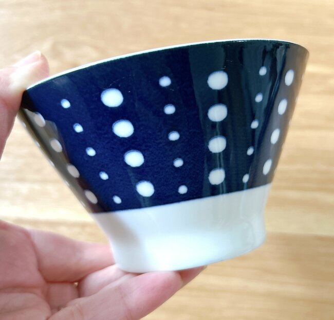 全種類買って正解でした!セリアの「昭和レトロなお茶碗」定食屋さんみたいでテンションが上がります!
