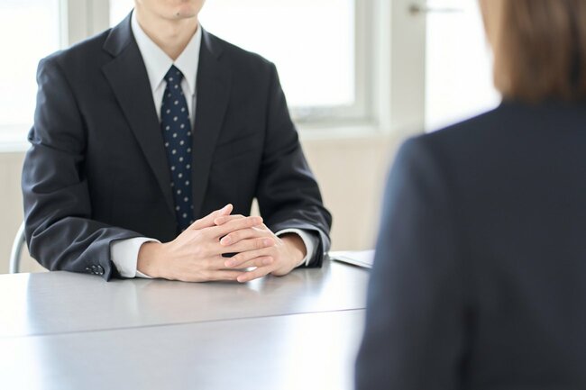 「そりゃ動けないわ…」現場がフリーズする“リーダーの一言”