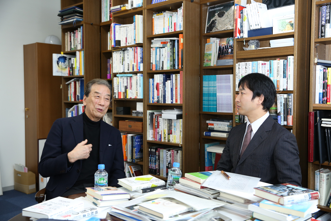 日本の医療界は、「家元」の跡継ぎ競争ばかり。「弟子」ではなく「次の世代」を育てるという欧米の気概に学ぶべき