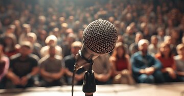 元芸人が見つけた「一流芸人のツッコミの技術」3選