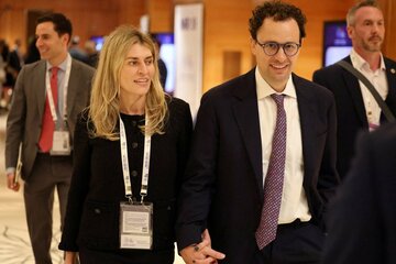 アンソロピックCEOの妻、AIも知らない陰の実力