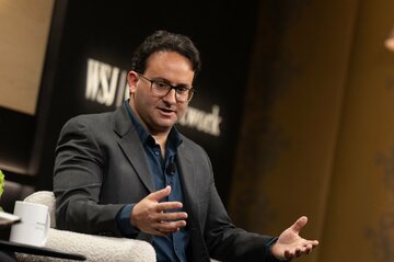 アンソロピック、安全に対する姿勢を後退　方針緩和へ