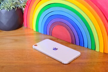 iPhone SEにiPhone 11 Pro Maxから「戻る」のは難しい