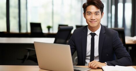 ダメな上司に共通する「とりあえず褒めるだけ」の口癖とは？