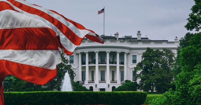 トランプ外交に厳しい試練、山積する難題