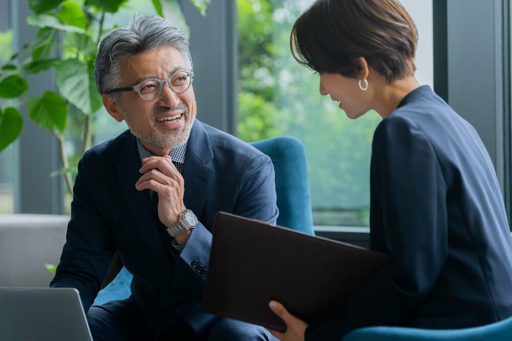話を聞く時に「私だったら…」と考える人は頭が悪い。頭がいい人はどう聞いている?