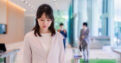 「先輩の机からはみ出した書類の山が許せない。こんな会社辞めたい！」退職希望の女性の心の奥に隠れた本当の気持ちとは？