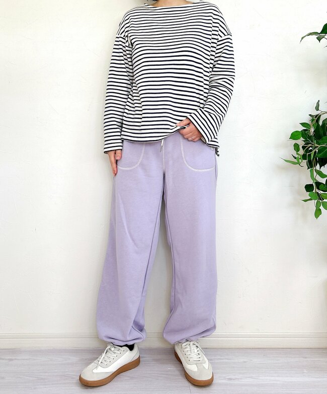 「家事で水が跳ねてもすぐ乾く」「本当に買ってよかった」ワークマンの“水を弾くスウェットパンツ”コーヒーの汚れも防いで天才！「公園遊び怖くないです！」