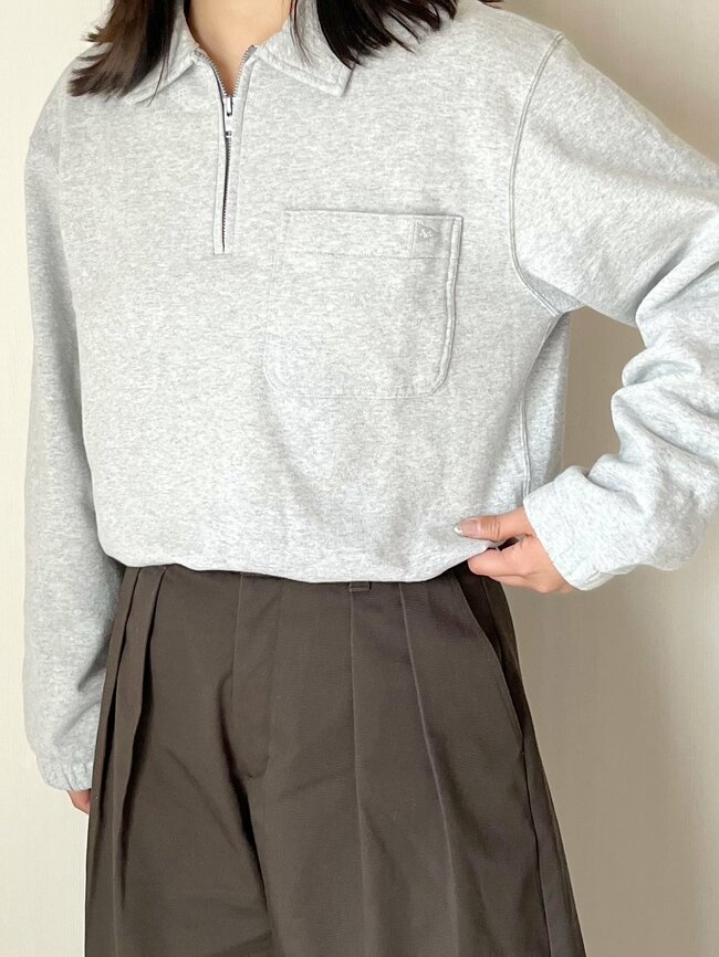 「形がかわいくて好き」ユニクロ×JWAの“楽ちんトップス”たっぷり着回せてコスパ抜群です！「シルエット最高」「大活躍まちがいなし！」