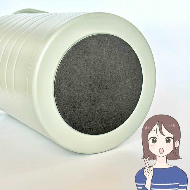 【ワークマン】アイスが6時間も溶けない“天才保冷アイテム”まるで冷蔵庫を持ち歩いているみたい!「暑い日でも1日中身が冷たいまま」「余裕で半日はカチカチです」「お茶も夜まで冷たかった」《購入レビュー》