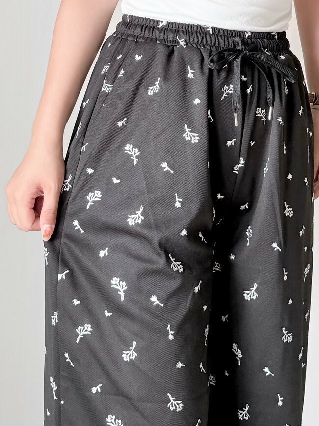 【しまむら】ジャージみたいで楽ちん！1639円の「高見えワイドパンツ」脚長効果もバツグンです！《購入レビュー》