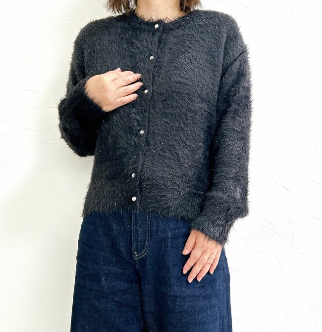 シルエットが可愛すぎる…！cocaの「ふわもこカーディガン」ゆったり体型カバーできるし、2990円はコスパいい！