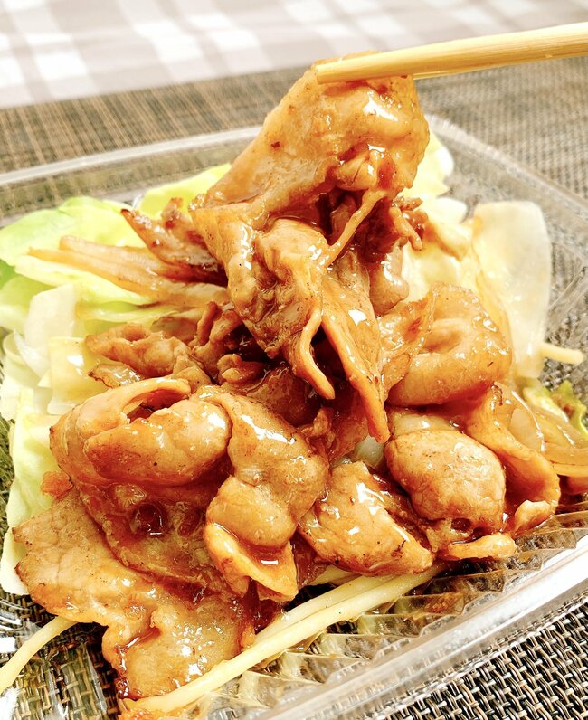 「やるじゃん!」「本当に世界一うまい」ほっともっとの“よくばりすぎる弁当”おかず2種盛りでまんぞく感がスゴい!「アツアツでした」