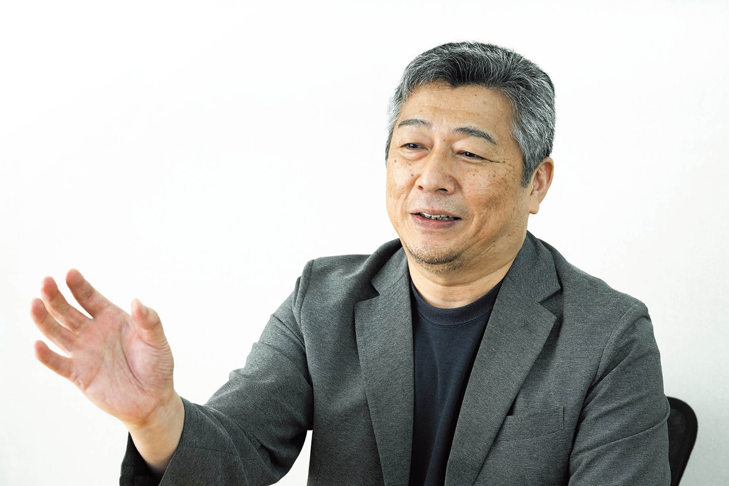 「2024年問題」は序章、真の危機は「2030年問題」。解決策の鍵となるCLOとは何か