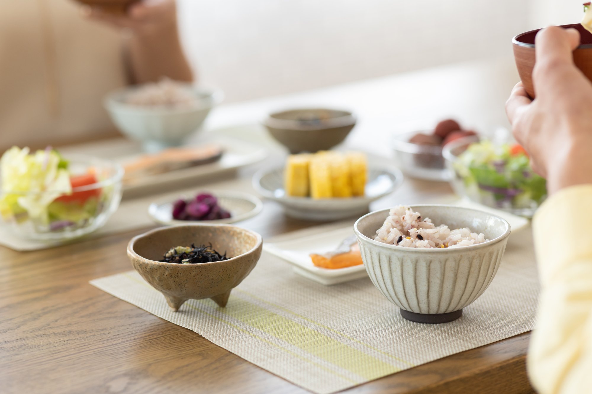 身近な食材に含まれる「メラトニン」の摂取でリスクが低下するがんが判明!【日本人3万人調査】