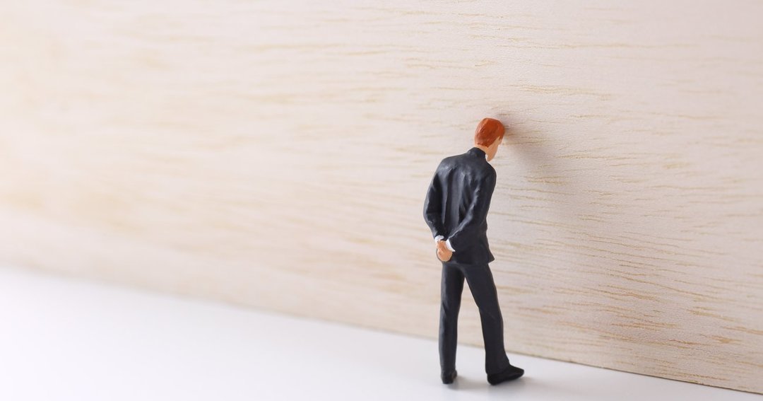 「向いていないかも」と思う仕事を<br />辞める勇気を持つために、<br />知ってほしい思考のメカニズム
