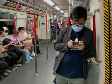 香港、新型コロナ対策を再び強化　ジムなど営業停止
