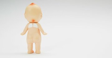裸にハイソックス、ほうれい線がくっきり…大正時代に乱立した“キューピー商標”の実態【画像多数】