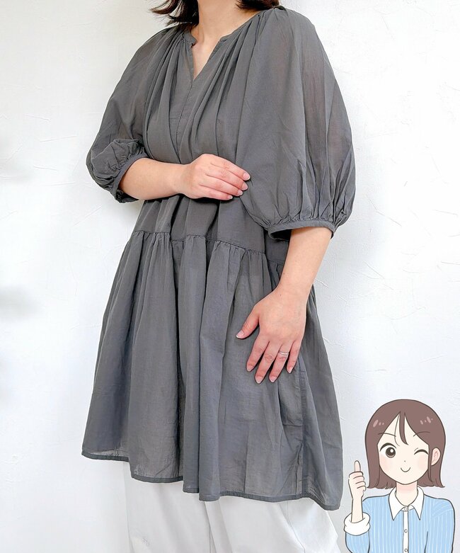 二の腕から太ももまで隠せる…！無印良品の“涼しげミニワンピ”すぽんと着るだけでオシャレ！「欲しかった服だ！」「当分ヘビロテできそう」