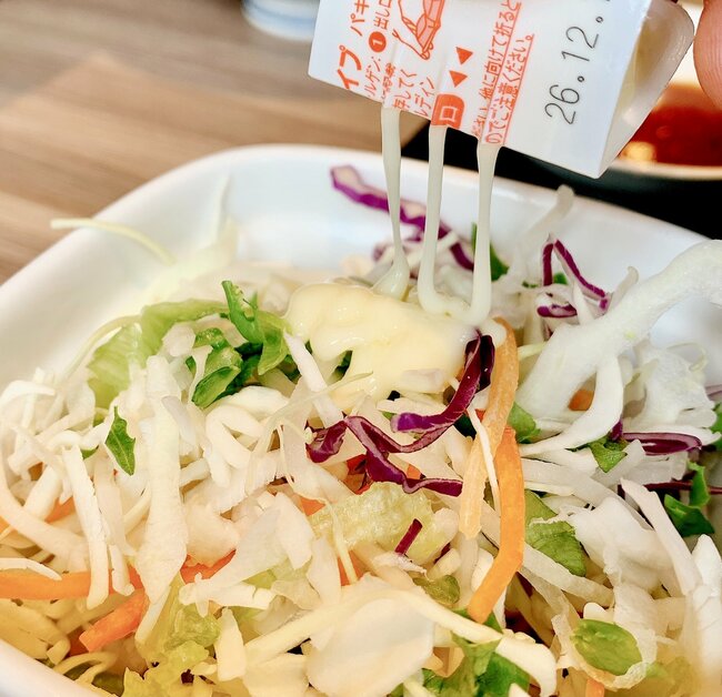 「満腹で帰るのしんどい」吉野家の“豪快すぎる定食”ご飯おかわり無料がありがたい！「吉野家さんやりすぎだよ」「ご飯大盛り2杯も食った」《実食レビュー》
